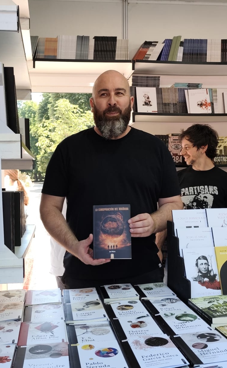 Jon Détaro en la Feria del Libro
